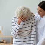 Anziana signora con vertigini da labirintite